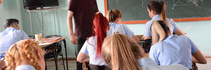 full-profesor-estudiantes