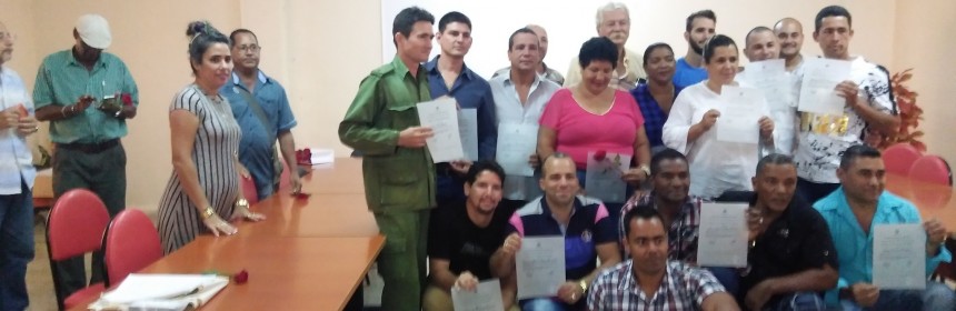 Jóvenes graduados