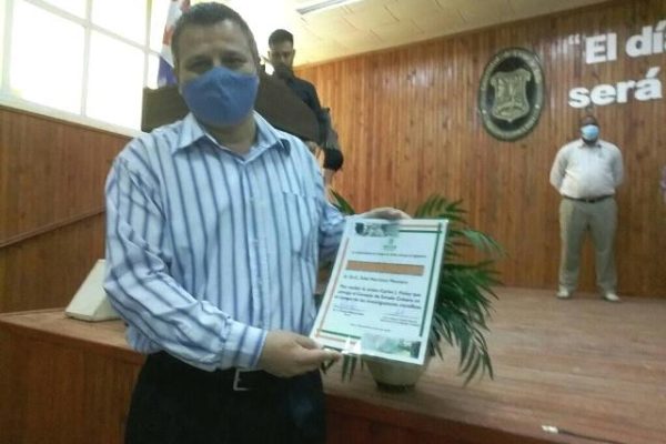 Condecoran a científicos avileños con altas distinciones