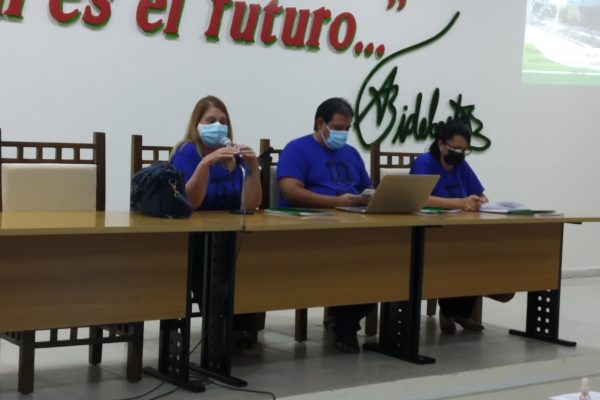 La Viceministra del MES Alicia Alonso Becerra y directivos del organismo constatan funcionamiento de la universidad avileña en la actual etapa